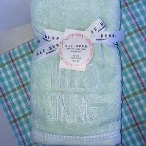 Rae Dunn Set of Handtowels